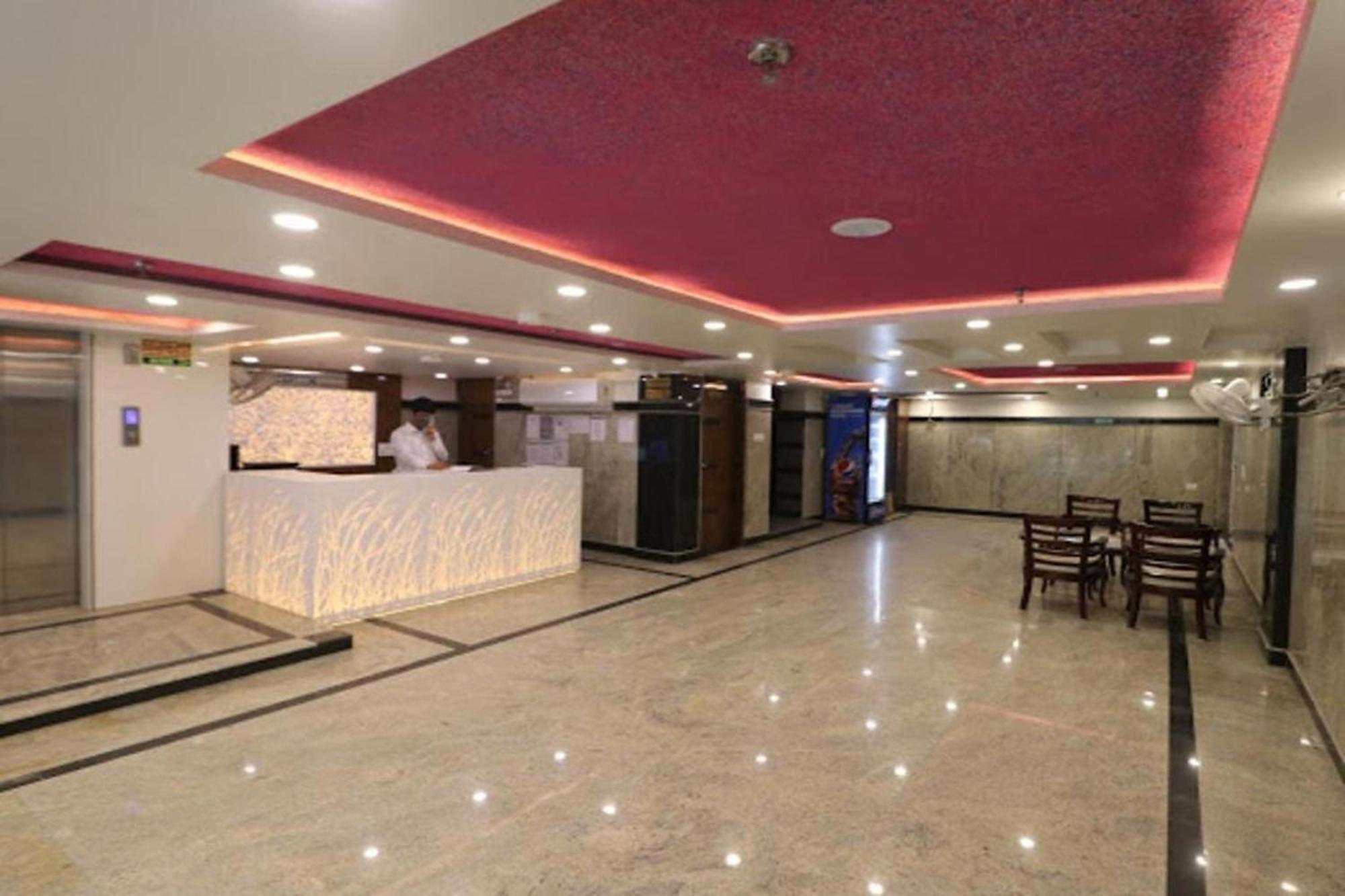 Hotel Kabir Palace Karol Bagh Ню Делхи Екстериор снимка