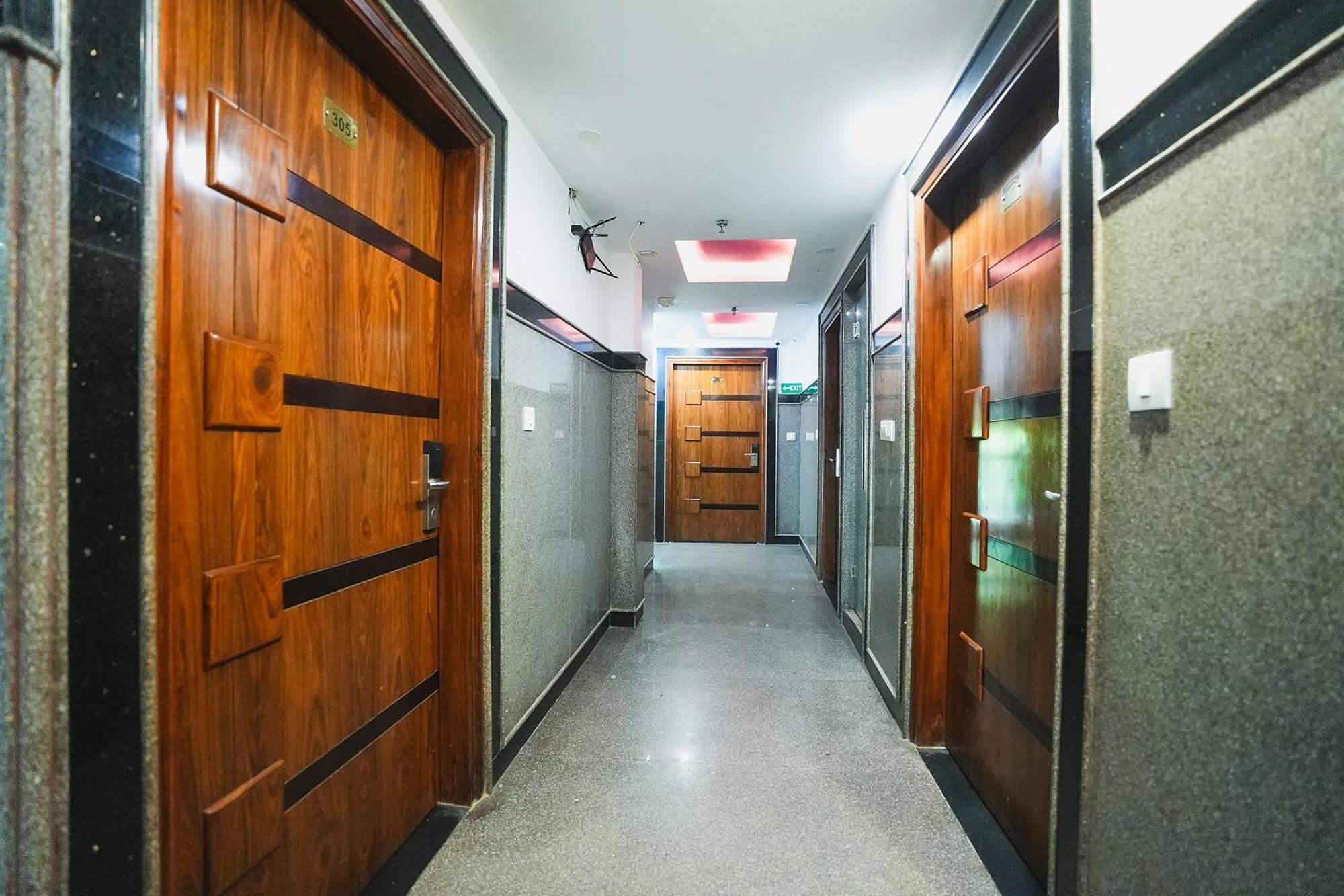 Hotel Kabir Palace Karol Bagh Ню Делхи Екстериор снимка